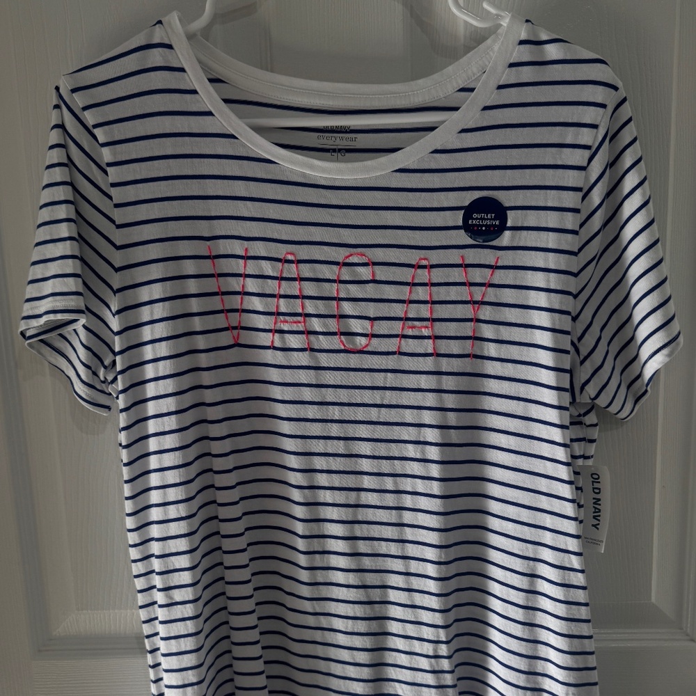 Old Navy women's classic tee